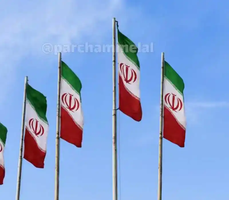 پرچم اهتزاز ایران سامورایی